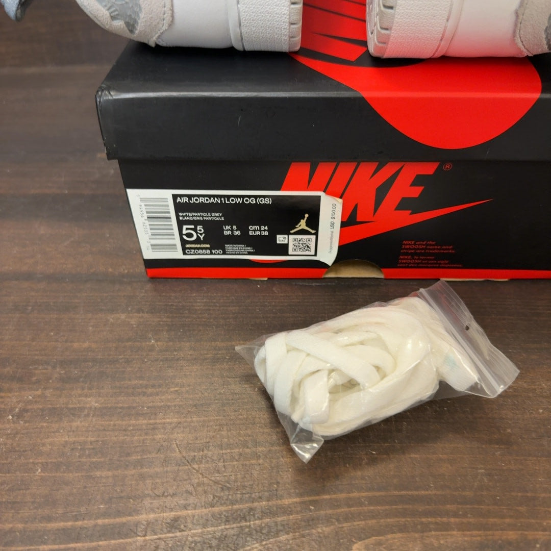 Jordan 1 Low OG Neutral Grey (2021) (GS) Size 5.5Y (Pre-Owned)