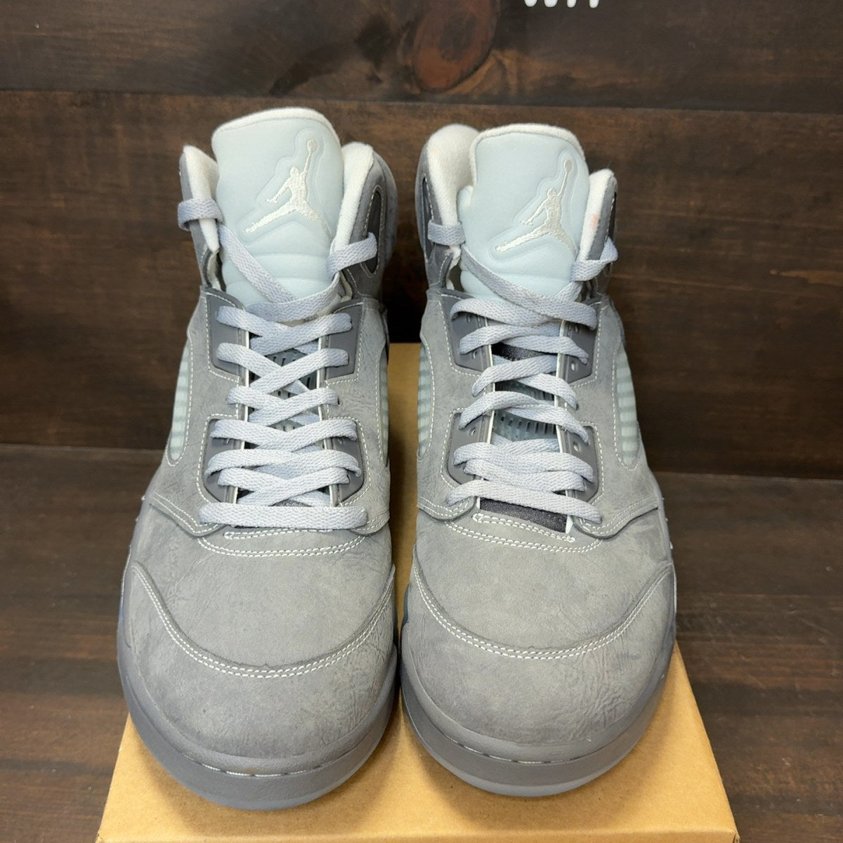 Jordan 5 Retro Wolf Grey (2026) Size 13 (Pre-Owned) - Image 3