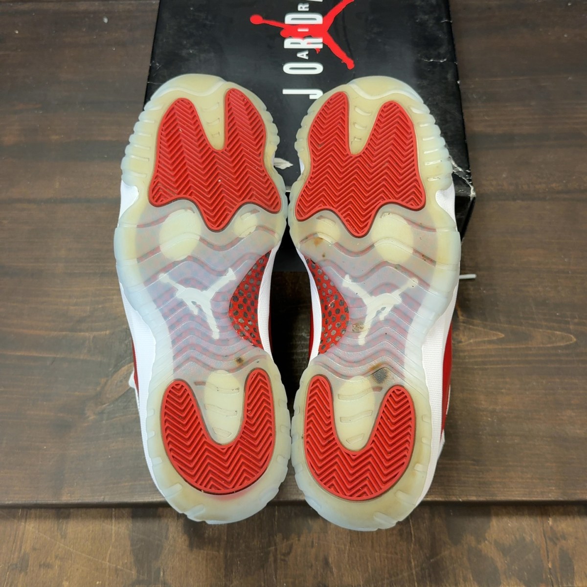 Jordan 11 Retro Cherry (2022) - Image 8