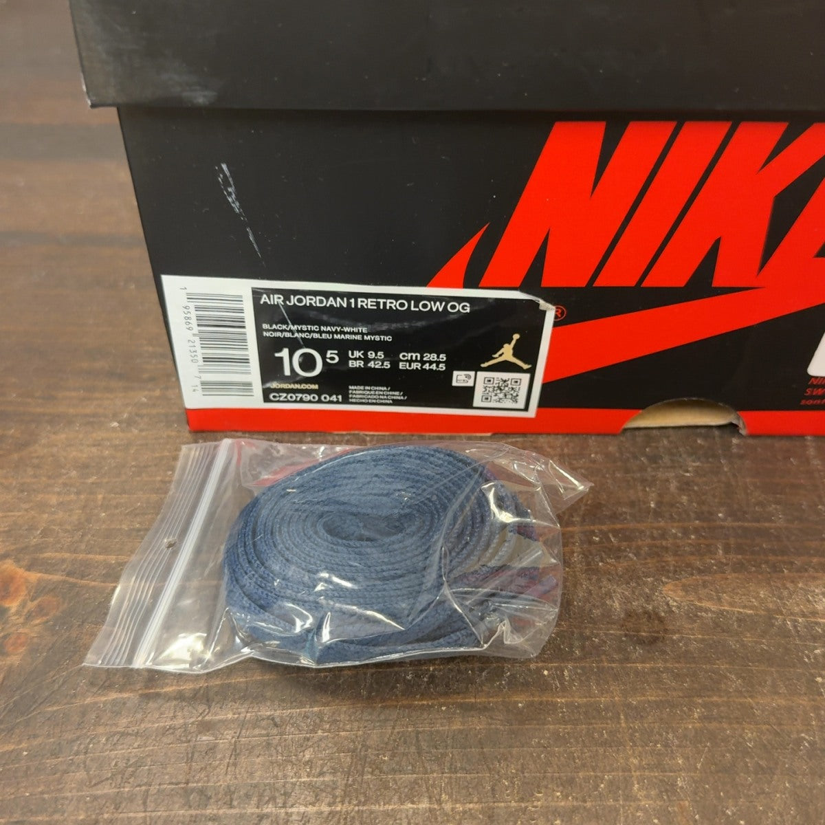 Jordan 1 Retro Low OG Mystic Navy - Image 7