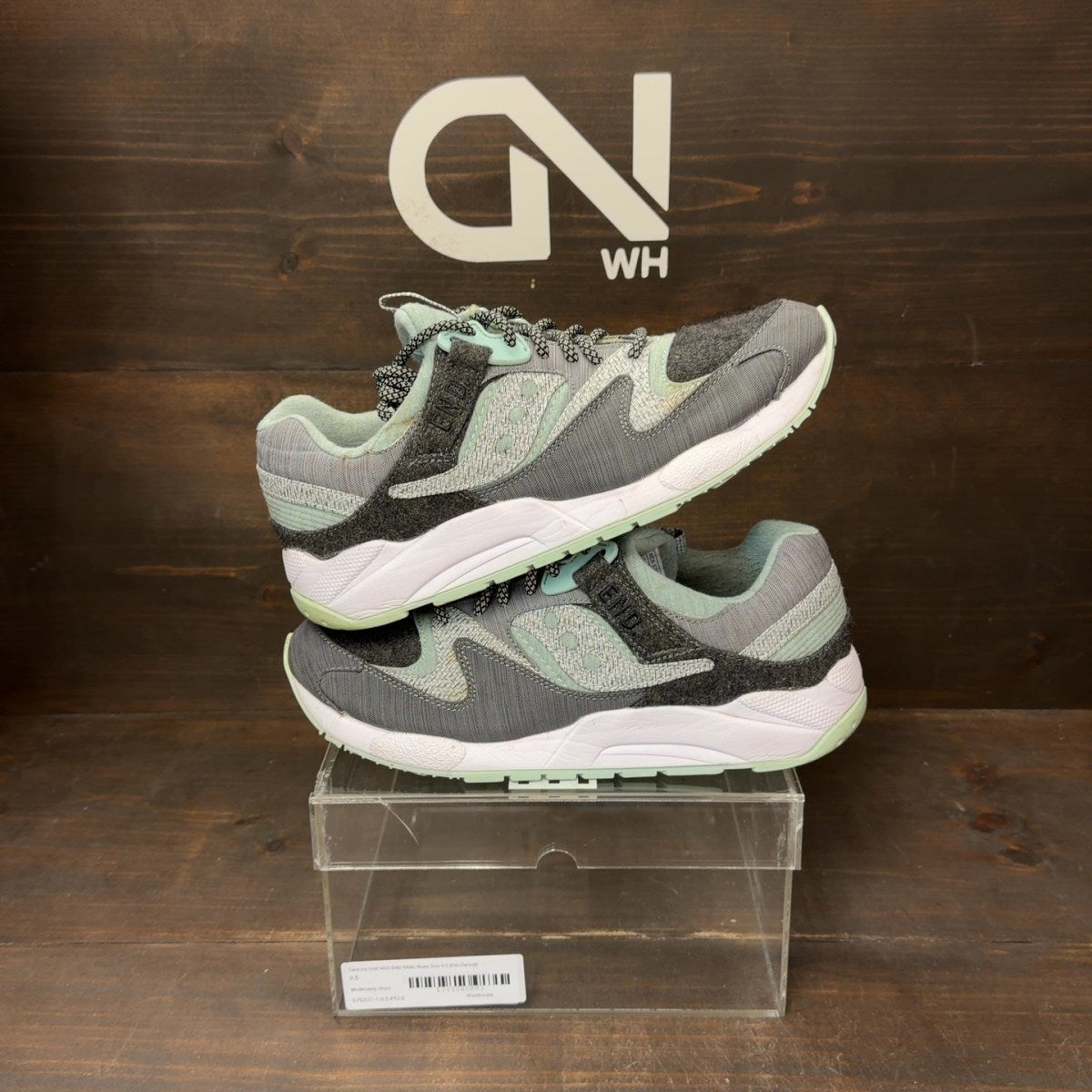 Saucony Grid 9000 END White Noise Size 9.5 (Pre-Owned) - front