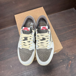 Jordan 1 Retro Low OG SP Travis Scott Reverse Mocha Size 8 (Pre-Owned) - back