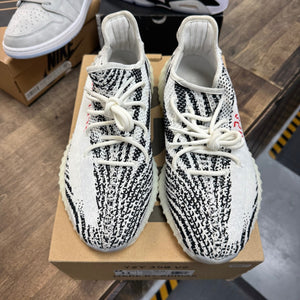 adidas Yeezy Boost 350 V2 Zebra Size 11 (Pre-Owned) - Image 2