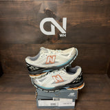 New Balance 1906R White Black Copper Size 7 (Pre-Owned) - Image 1