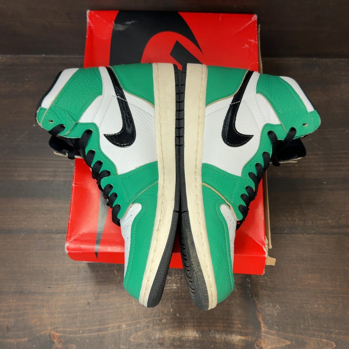 Jordan 1 Retro High Lucky Green (Women's) Size 9.5W (Pre-Owned) - aux