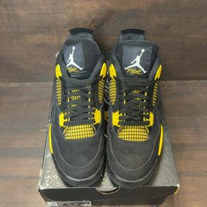 Jordan 4 Retro Thunder (2023) Size 8.5 (Pre-Owned)