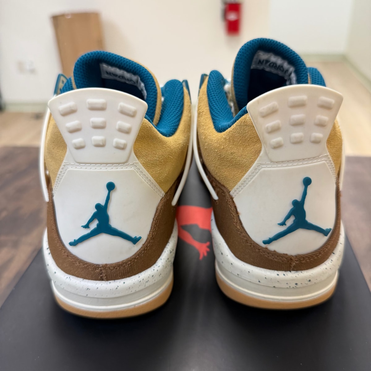 Jordan 4 Retro Cacao Wow (GS) - Image 3
