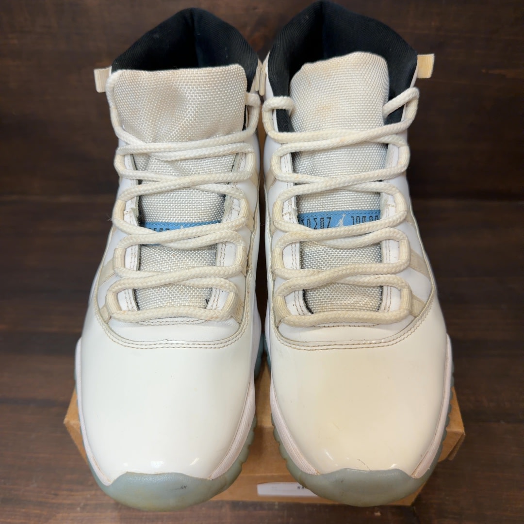 Jordan 11 Retro Legend Blue (2024) Size 9.5 (Pre-Owned) - Image 3