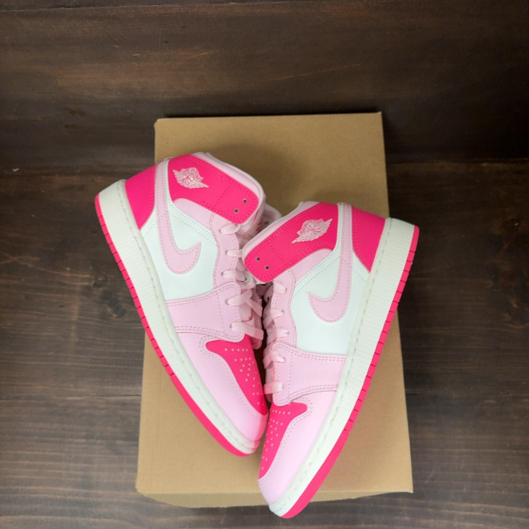 Barbie Pink Jordan 1 Mid (GS) Size 4.5Y (Pre-Owned) - Image 2