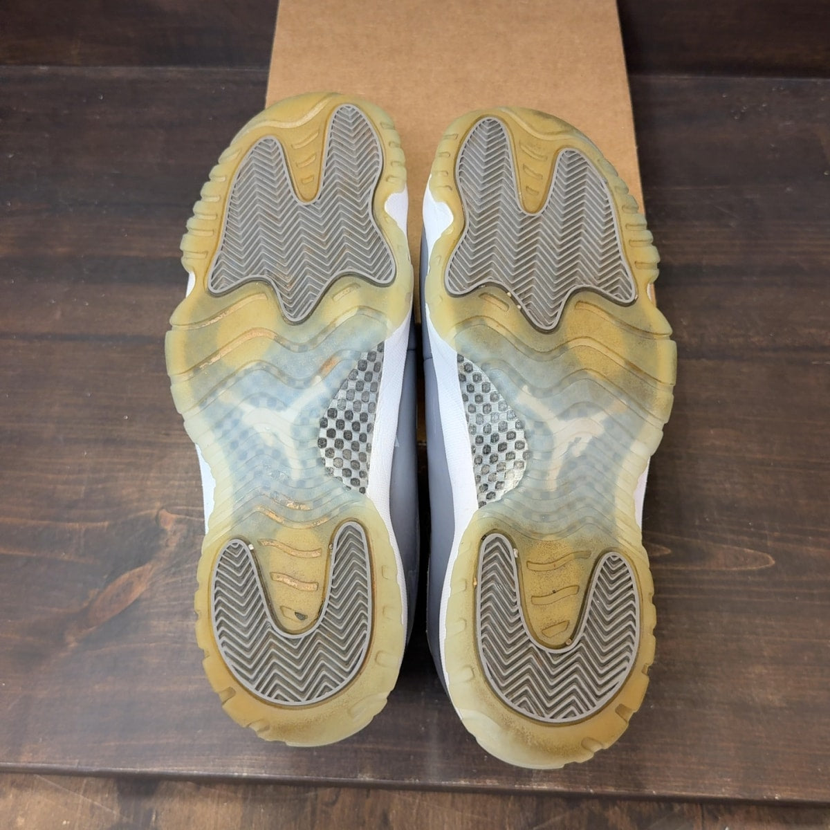 Jordan 11 Retro Cool Grey (2021) Size 12 (Pre-Owned) - Image 7