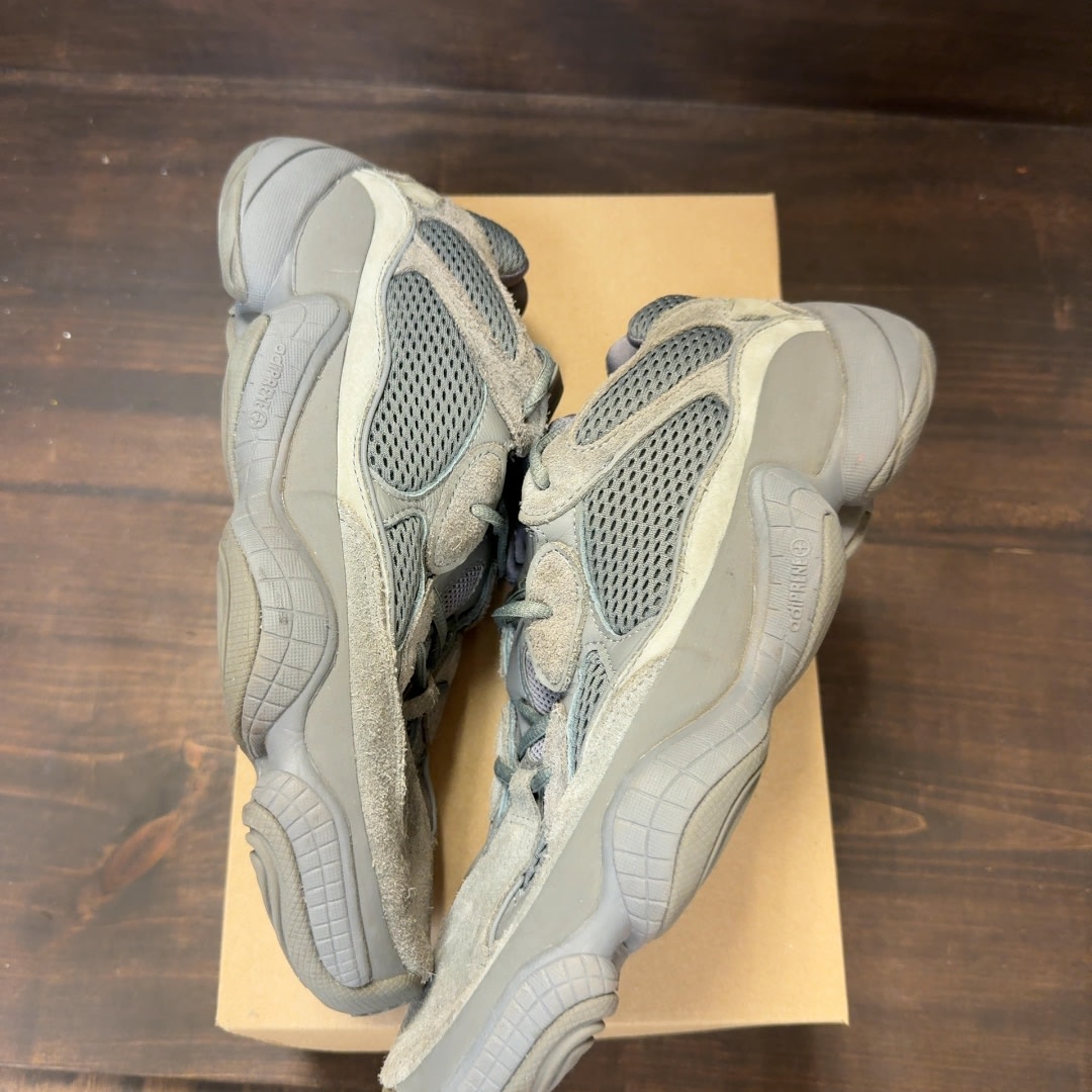 adidas Yeezy 500 Granite Size 11.5 (Pre-Owned) - Image 2