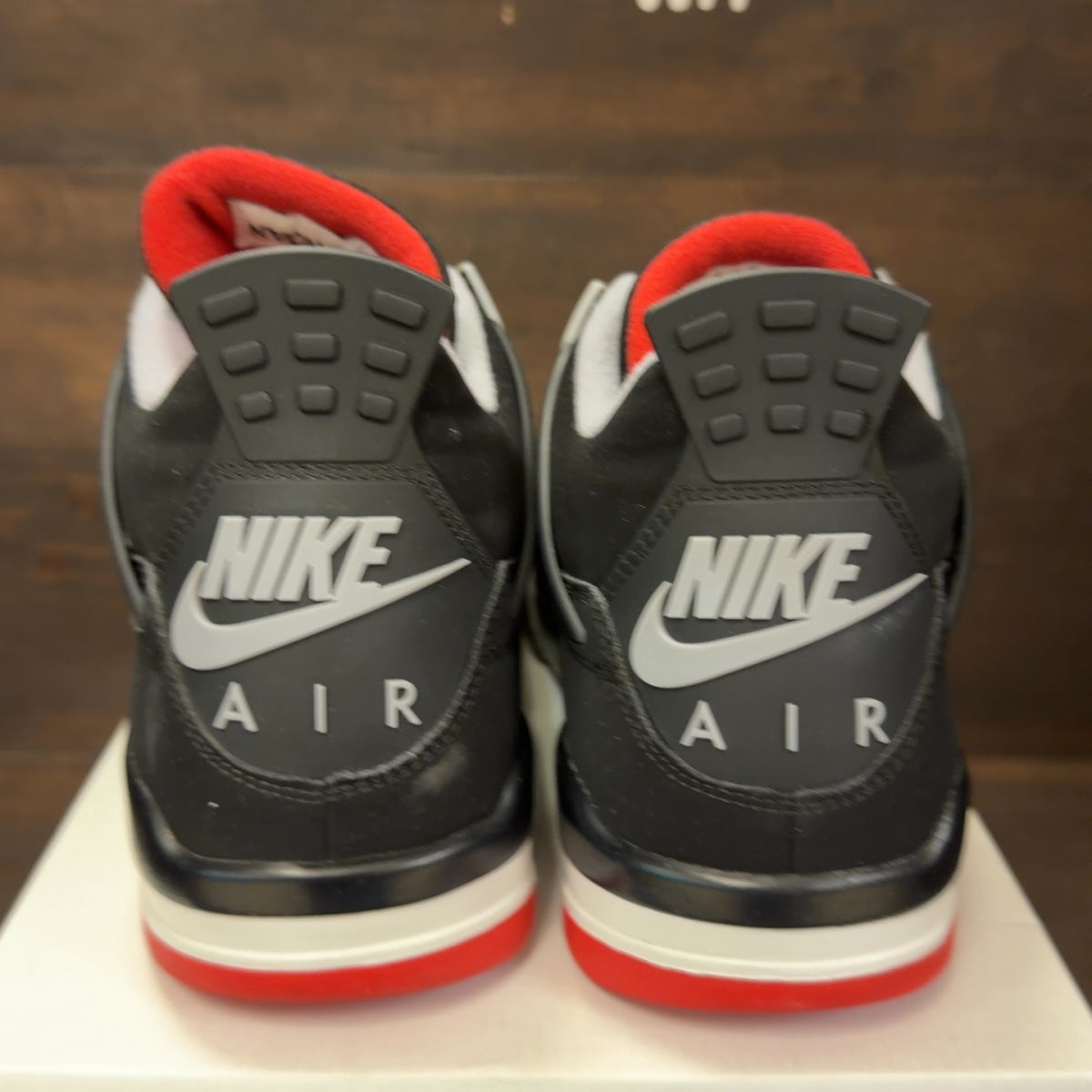 Jordan 4 Retro Bred (2019) Size 10 (Pre-Owned) - Image 5