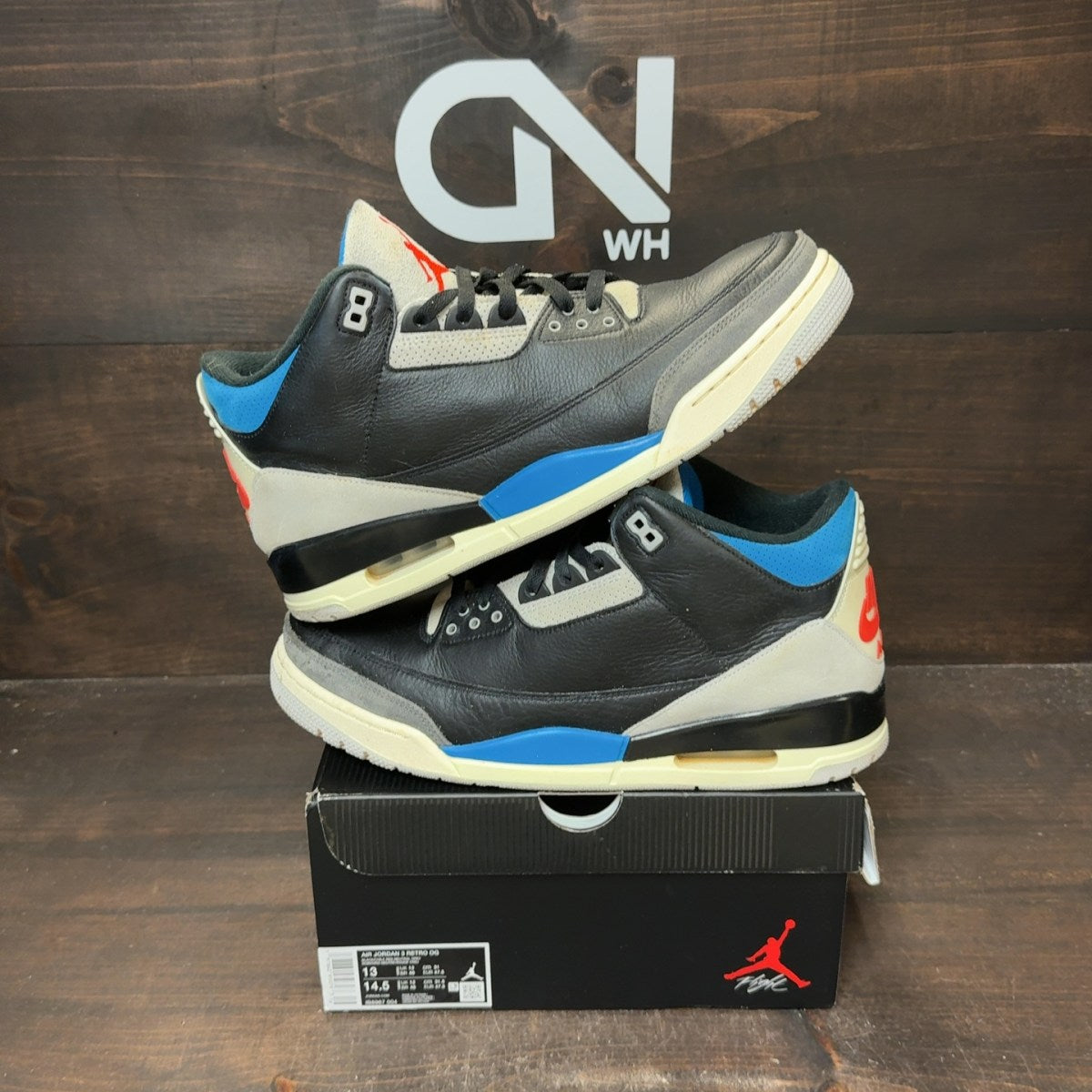 Jordan 3 Retro OG Rare Air Size 13 (Pre-Owned)