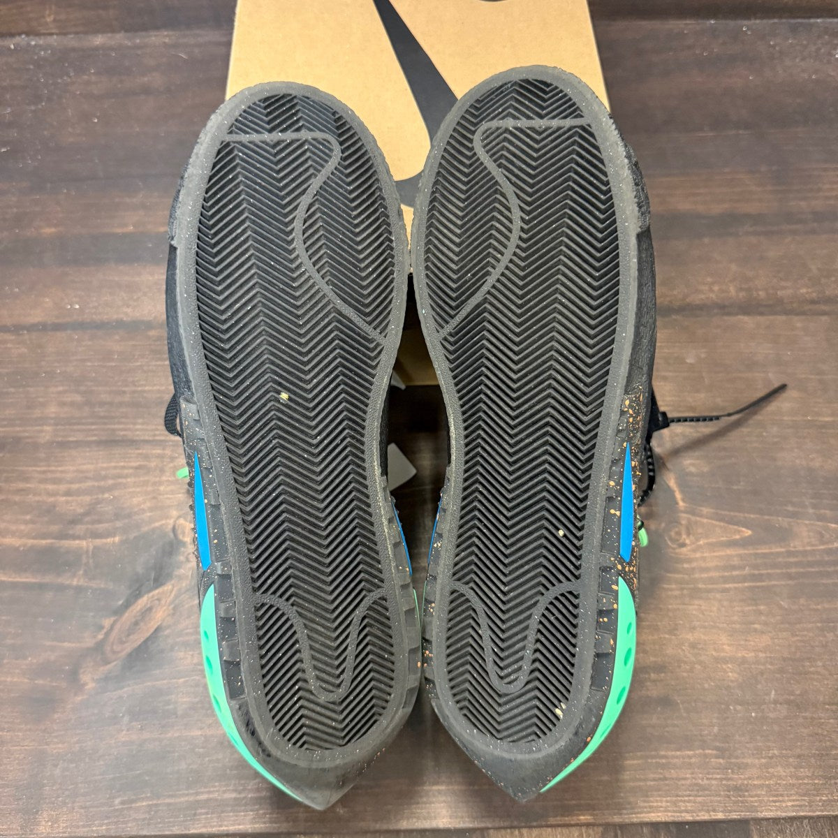 Nike Blazer Low Off-White Black Electro Green - Image 6