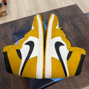 Jordan 1 Retro High OG Yellow Ochre Size 13 (Pre-Owned) - Image 4