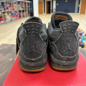 Jordan 4 Retro Levi's Black (GS) (Blank Tag) Size 6Y (Pre-Owned) - Image 4