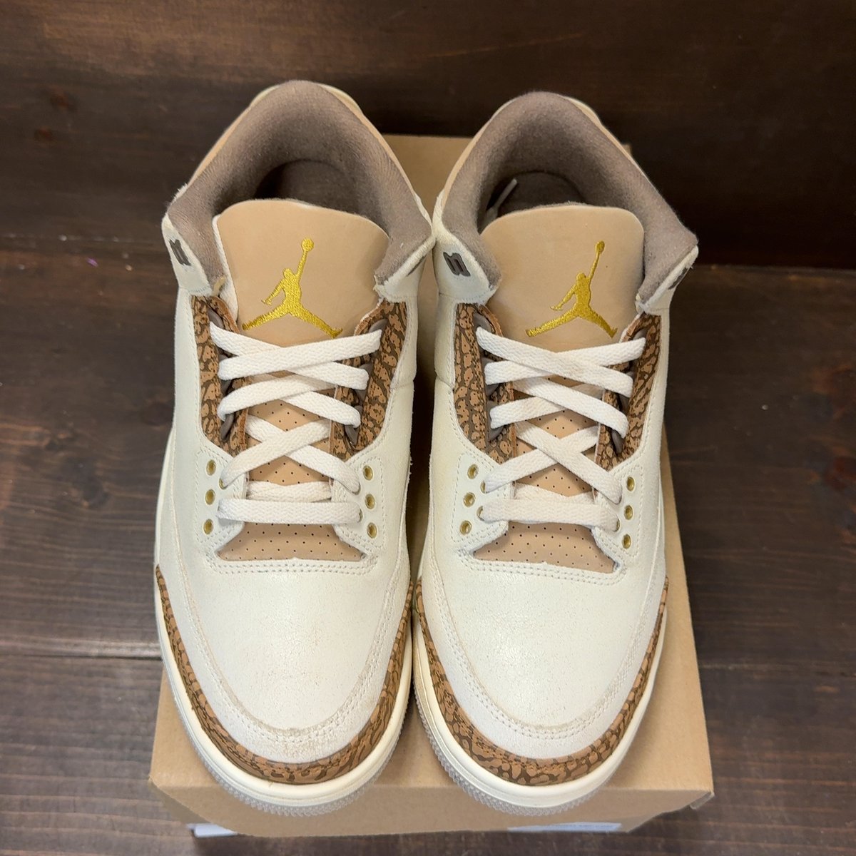 Jordan 3 Retro Palomino Size 9.5 (Pre-Owned) - tag