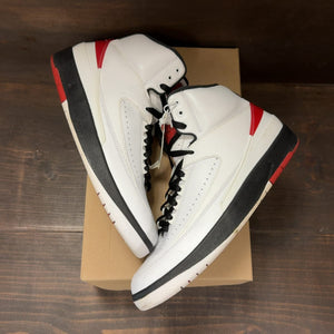 Jordan 2 Retro OG Chicago (2022) Size 10.5 (Pre-Owned) - back