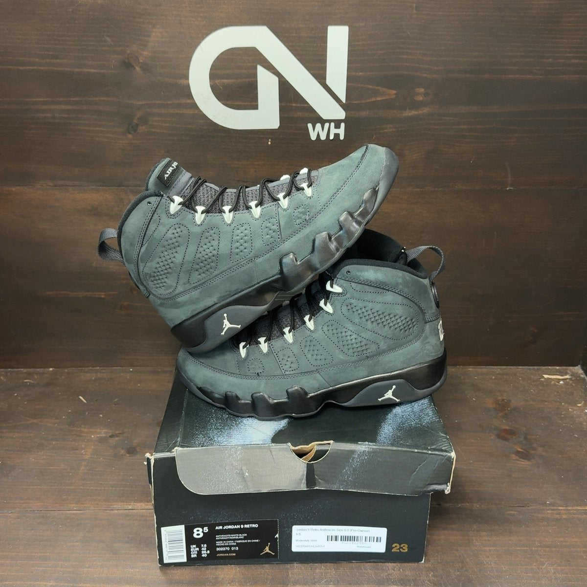 Jordan 9 Retro Anthracite Size 8.5 (Pre-Owned) - front