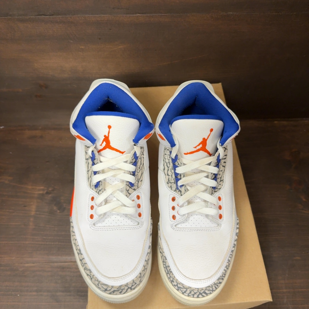 Jordan 3 Retro Knicks Size 7.5 (Pre-Owned) - Image 3