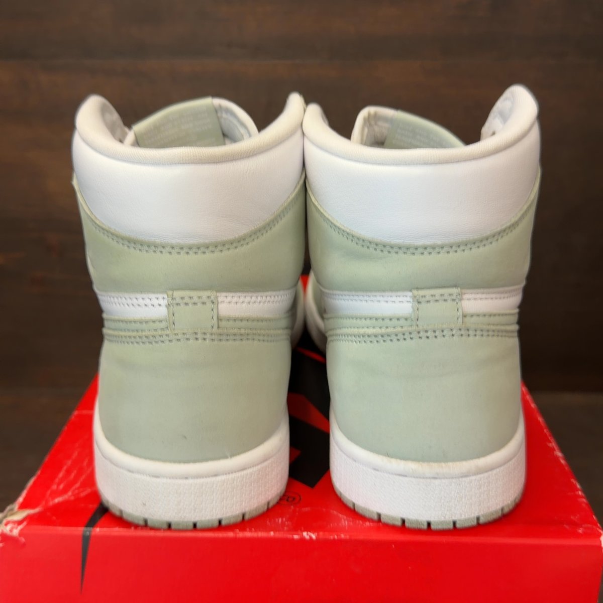 Jordan 1 Retro High OG Seafoam (Women's) Size 9.5W (Pre-Owned) - aux