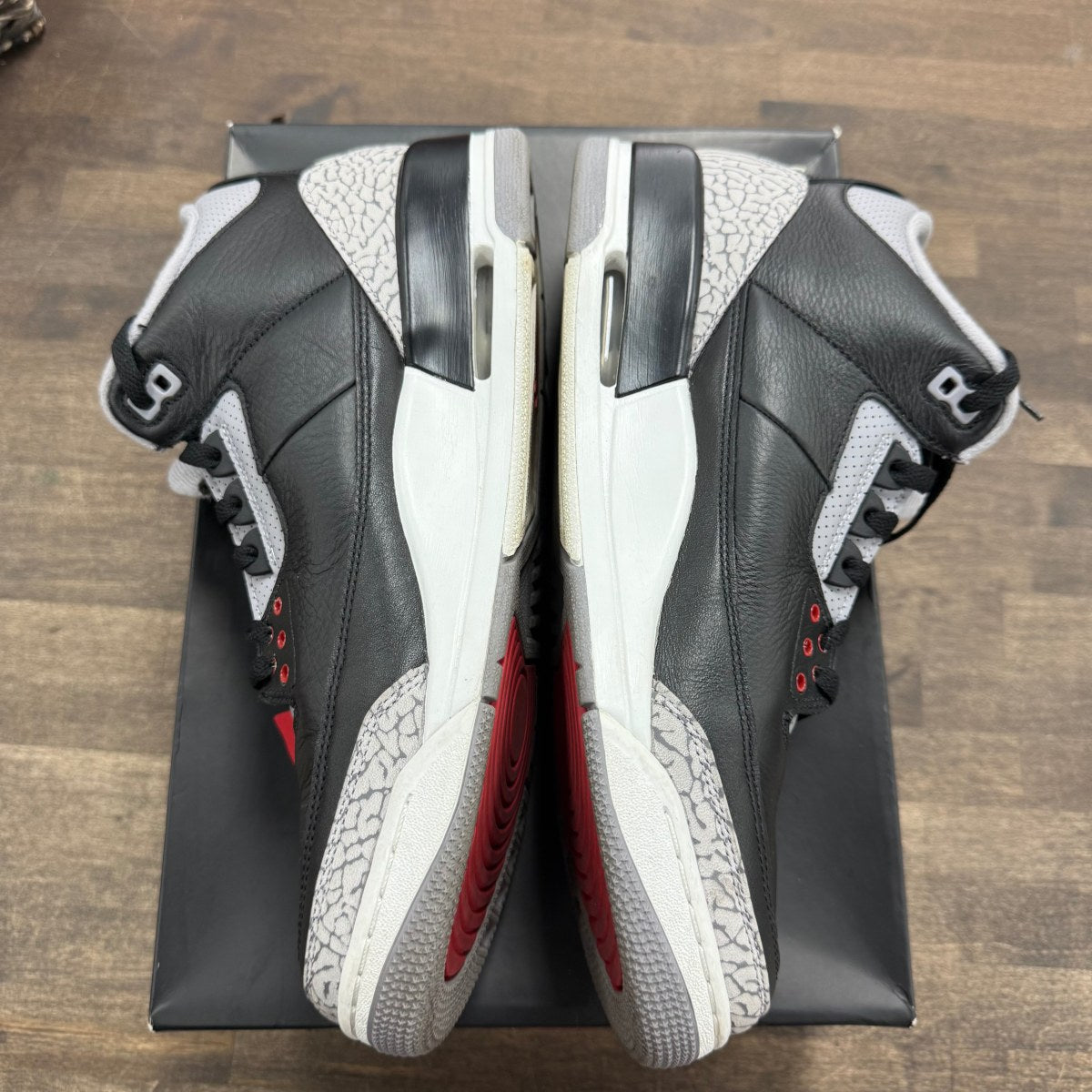 Jordan 3 Retro OG Black Cement (2024) Size 11.5 (Pre-Owned) - Image 3