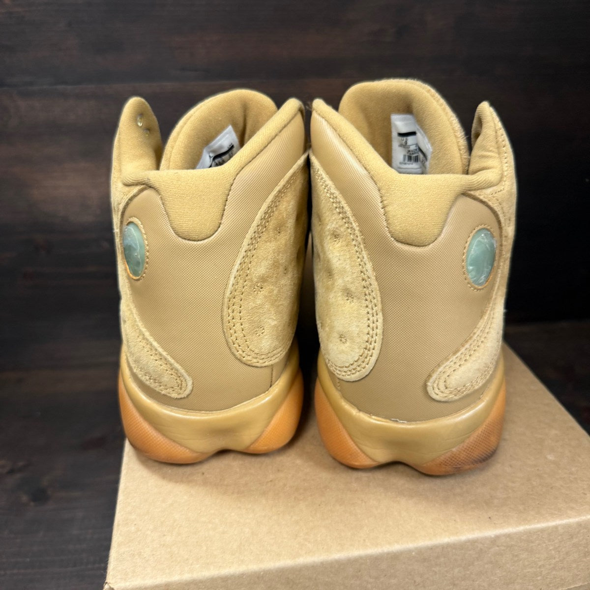 Jordan 13 Retro Wheat Size 9 (Pre-Owned) - Image 4