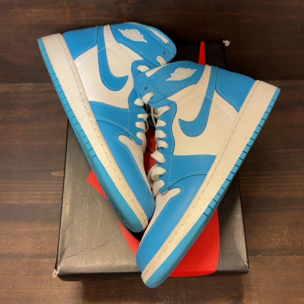 Jordan 1 Retro High OG UNC (GS) - Image 2