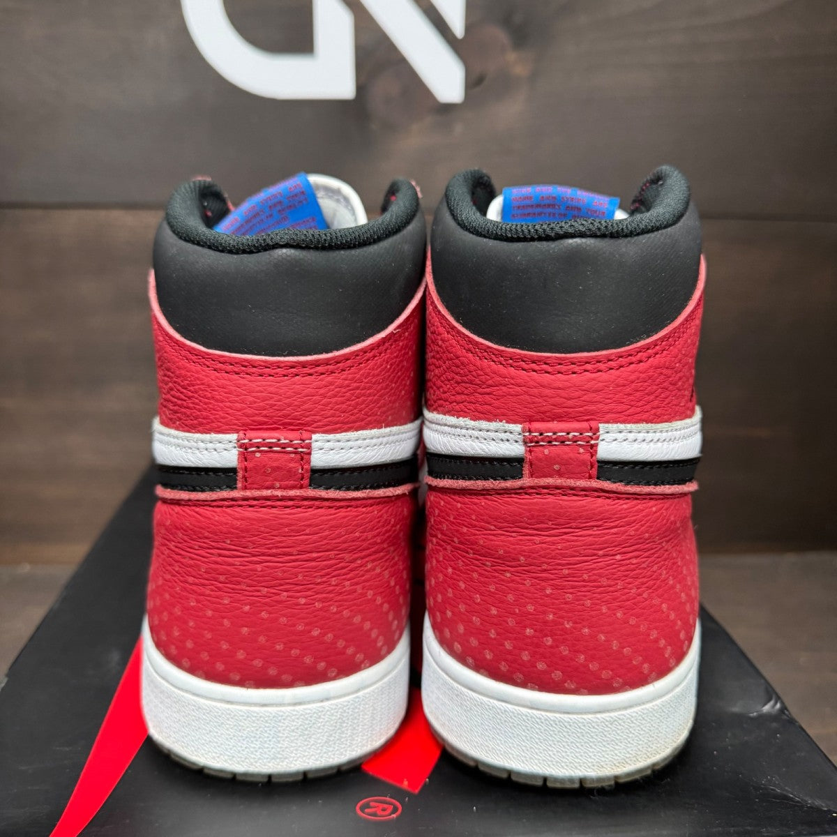 Jordan 1 Retro High Spider-Man Origin Story - Image 5