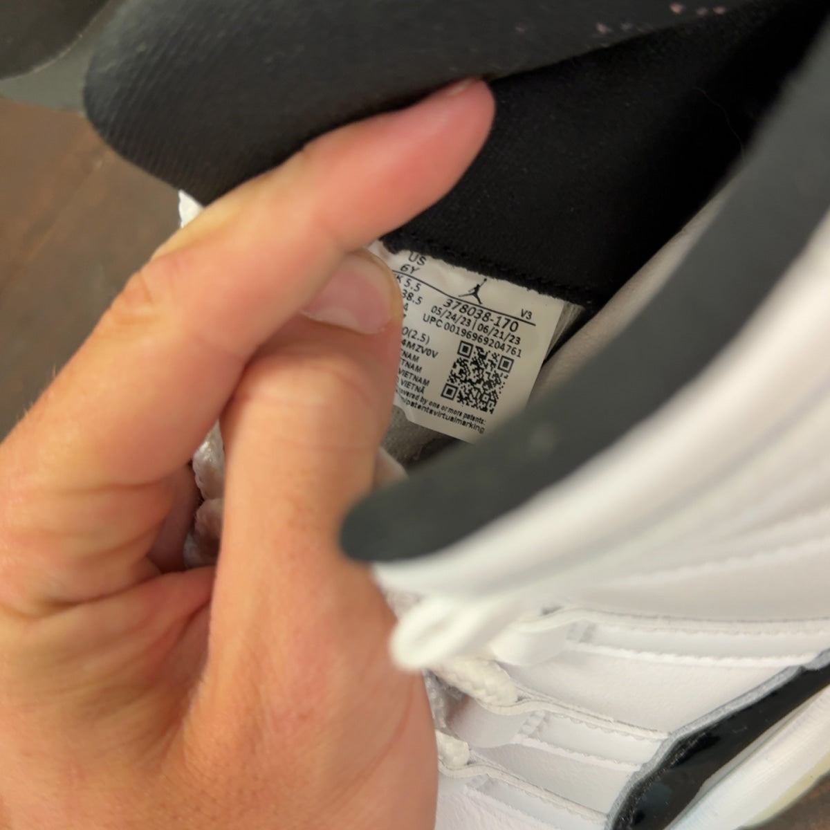 Jordan 11 Retro DMP Gratitude (2023) (GS) - Image 7