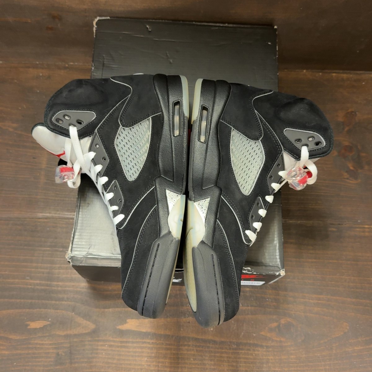 Jordan 5 Retro OG Black Metallic Reimagined Size 11.5 (Pre-Owned) - aux
