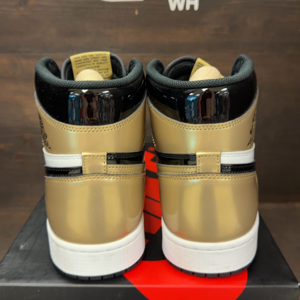 Jordan 1 Retro High NRG Patent Gold Toe Size 10 (Pre-Owned) - aux