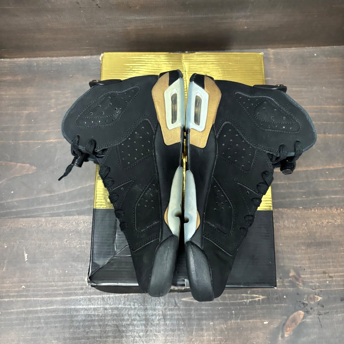 Jordan 6 Retro DMP 2020 (GS) Size 6Y (Pre-Owned) - side