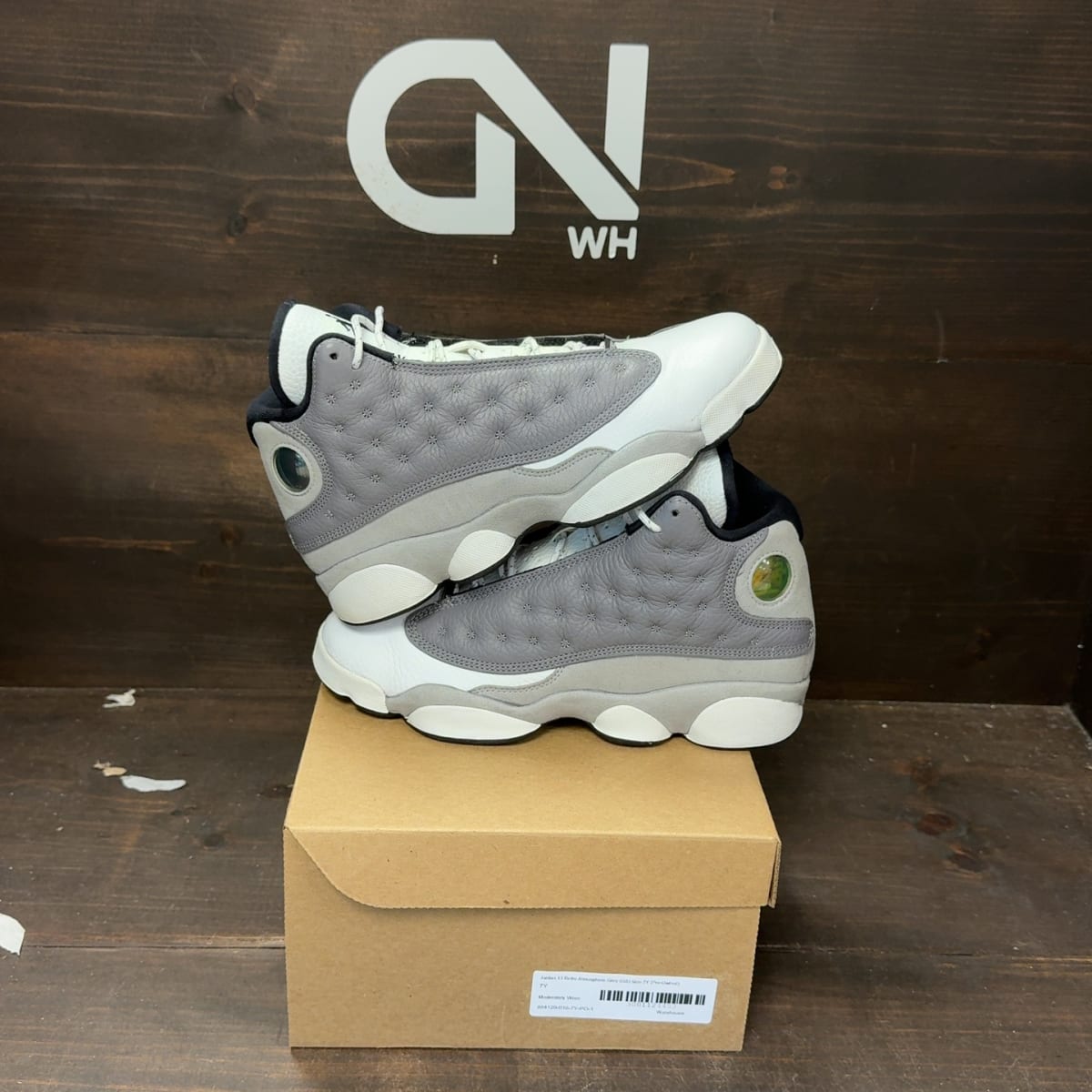 Jordan 13 Retro Atmosphere Grey (GS) Size 7Y (Pre-Owned) - front