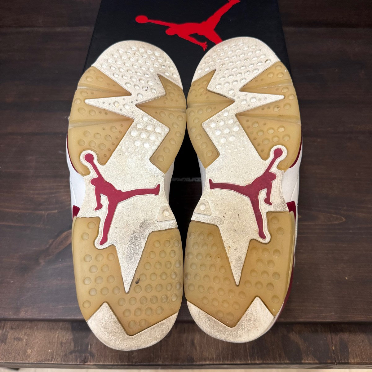 Jordan 6 Retro Maroon (2015) Size 11.5 (Pre-Owned) - Image 3