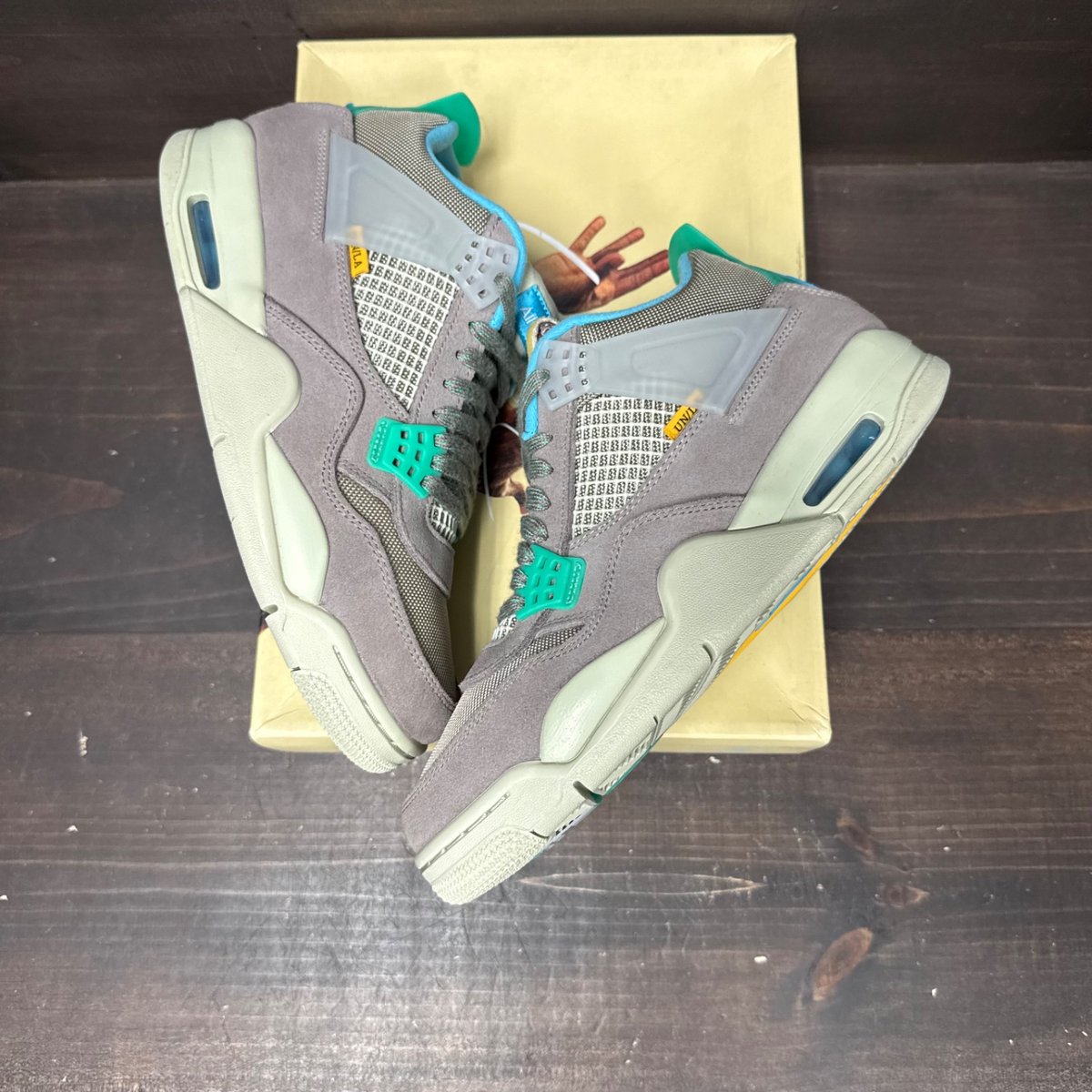 Jordan 4 Retro SP 30th Anniversary Union Taupe Haze Size 8.5 (Pre-Owned) - tag