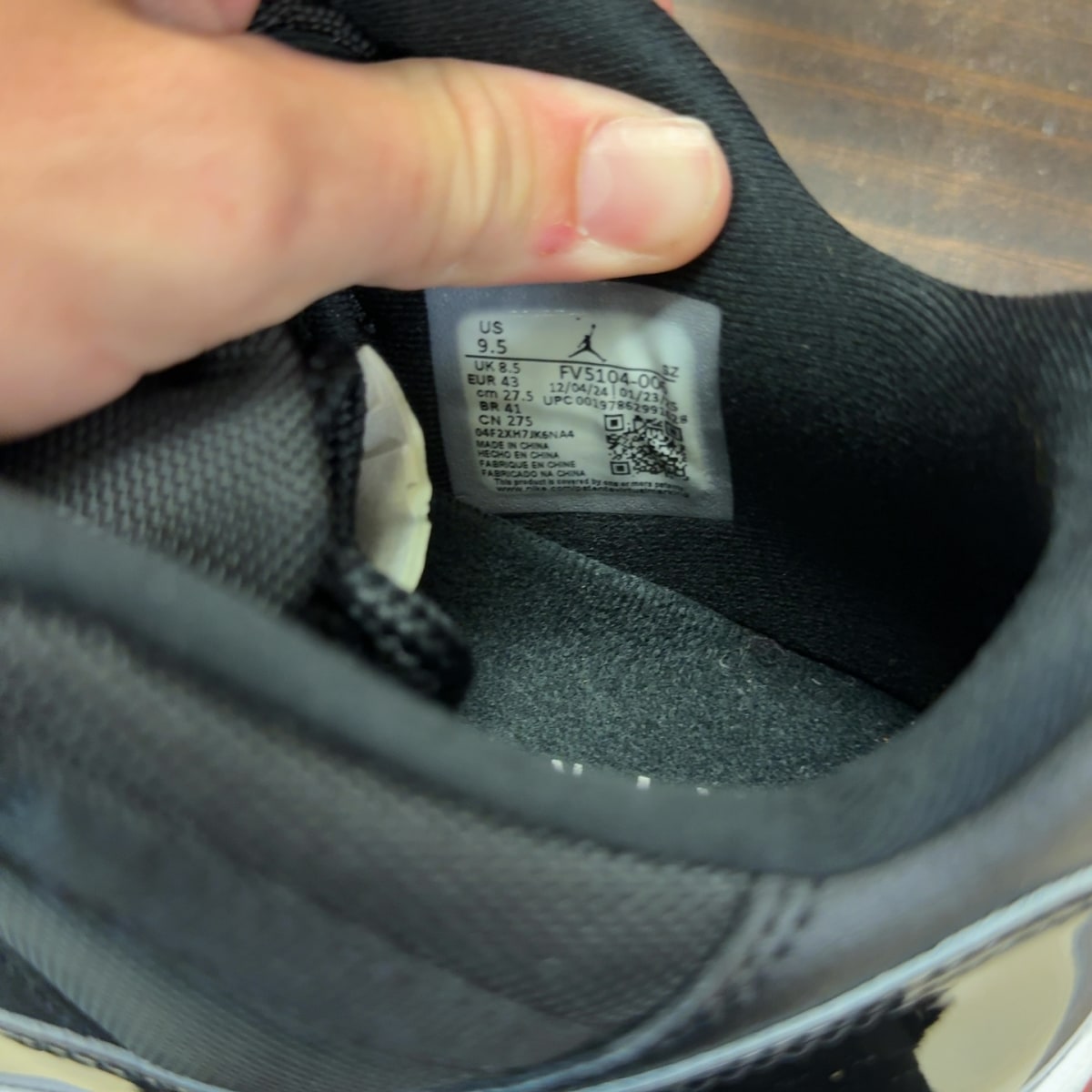 Jordan 11 Retro Low Bred (2025) - Image 7
