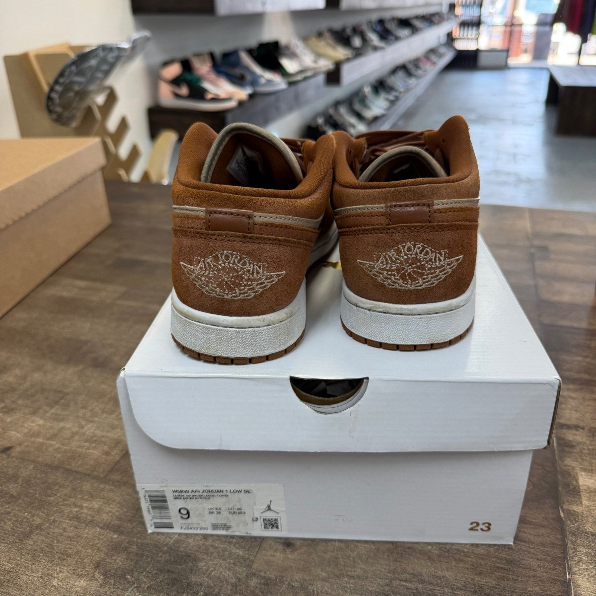 Jordan 1 Low SE Legend Coffee (Women's) - Image 3