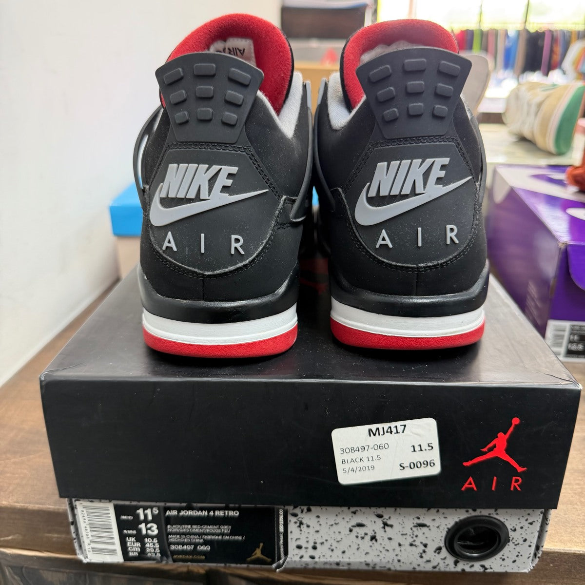 Jordan 4 Retro Bred (2019) Size 11.5 (Pre-Owned) - Image 3