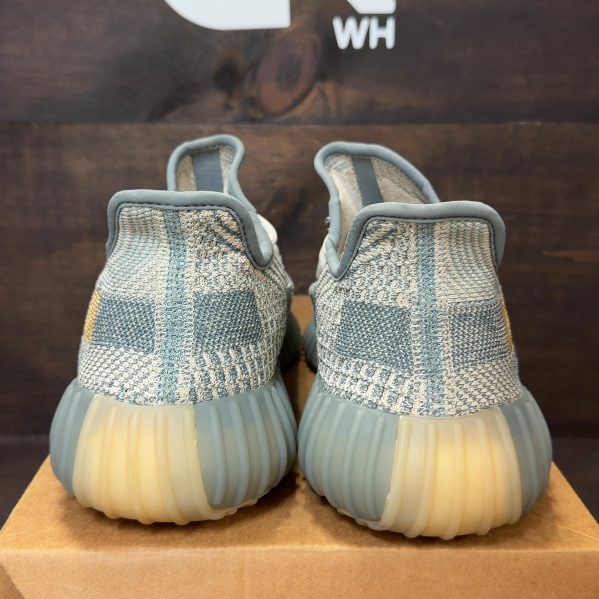 adidas Yeezy Boost 350 V2 Israfil Size 10 (Pre-Owned) - Image 4
