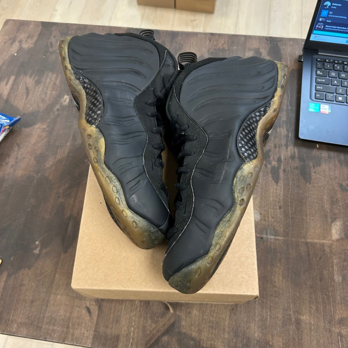 Nike Air Foamposite One Stealth Size 13 (Pre-Owned) - Image 1