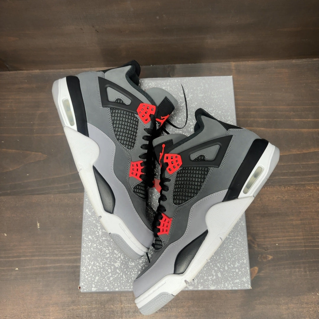 Jordan 4 Retro Infrared Size 10.5 (Pre-Owned)