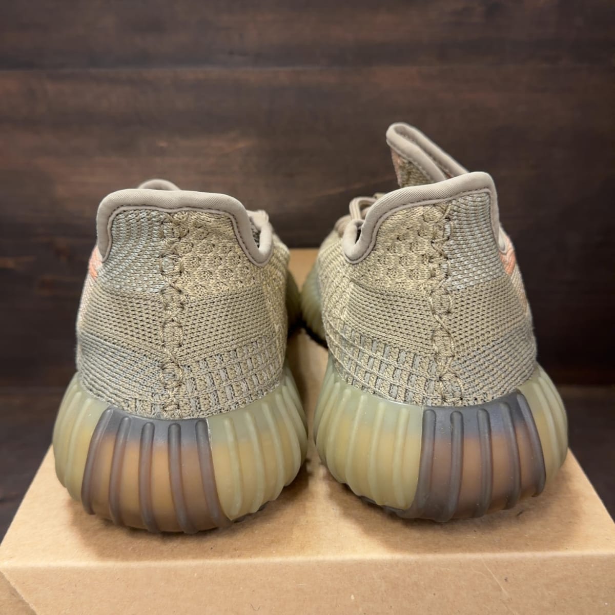 adidas Yeezy Boost 350 V2 Sand Taupe Size 9 (Pre-Owned) - aux