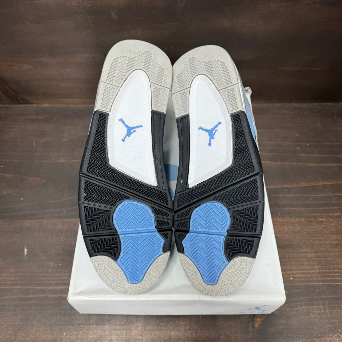 Jordan 4 Retro University Blue - Image 6