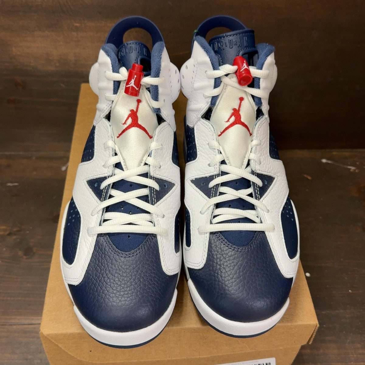 Jordan 6 Retro Midnight Navy (2022) Size 8.5 (Pre-Owned) - Image 3