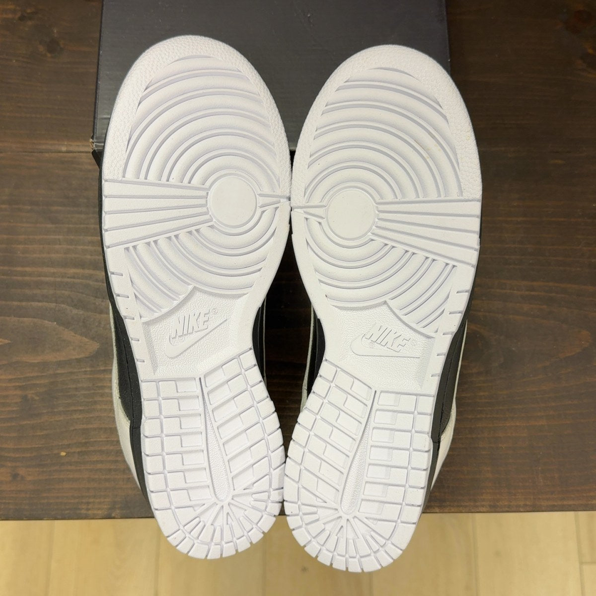 Nike Dunk Low Retro Reverse Panda Size 11 (Pre-Owned) - Image 8