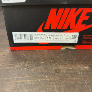 Jordan 1 Retro High Dark Mocha Size 12 (Pre-Owned)