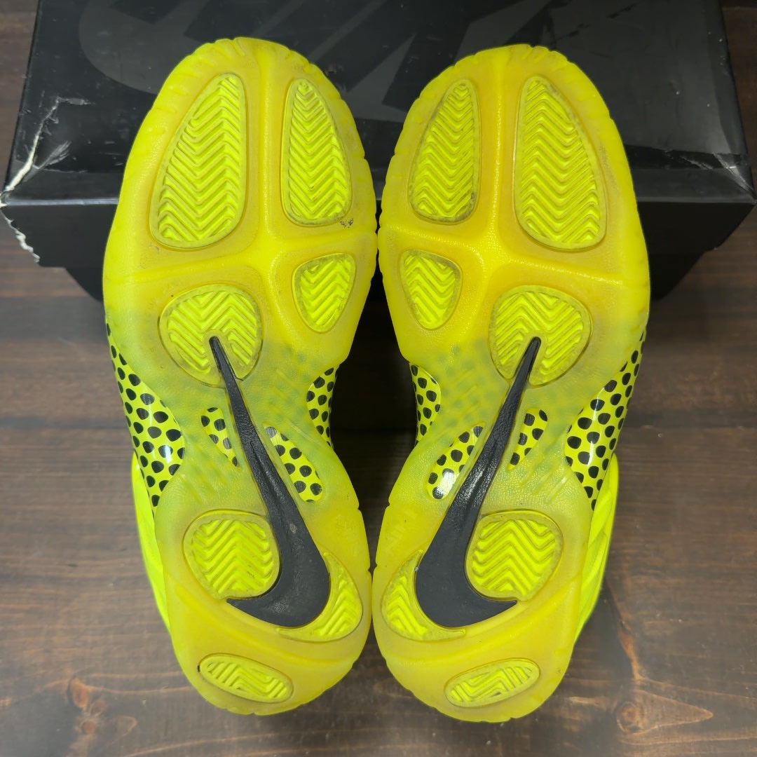 Nike Air Foamposite Pro Volt (GS) - Image 6