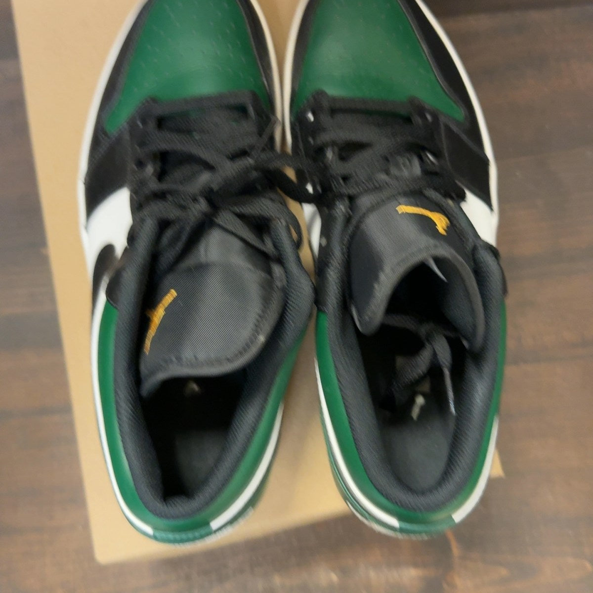 Jordan 1 Low Green Toe Size 13 (Pre-Owned) - Image 5