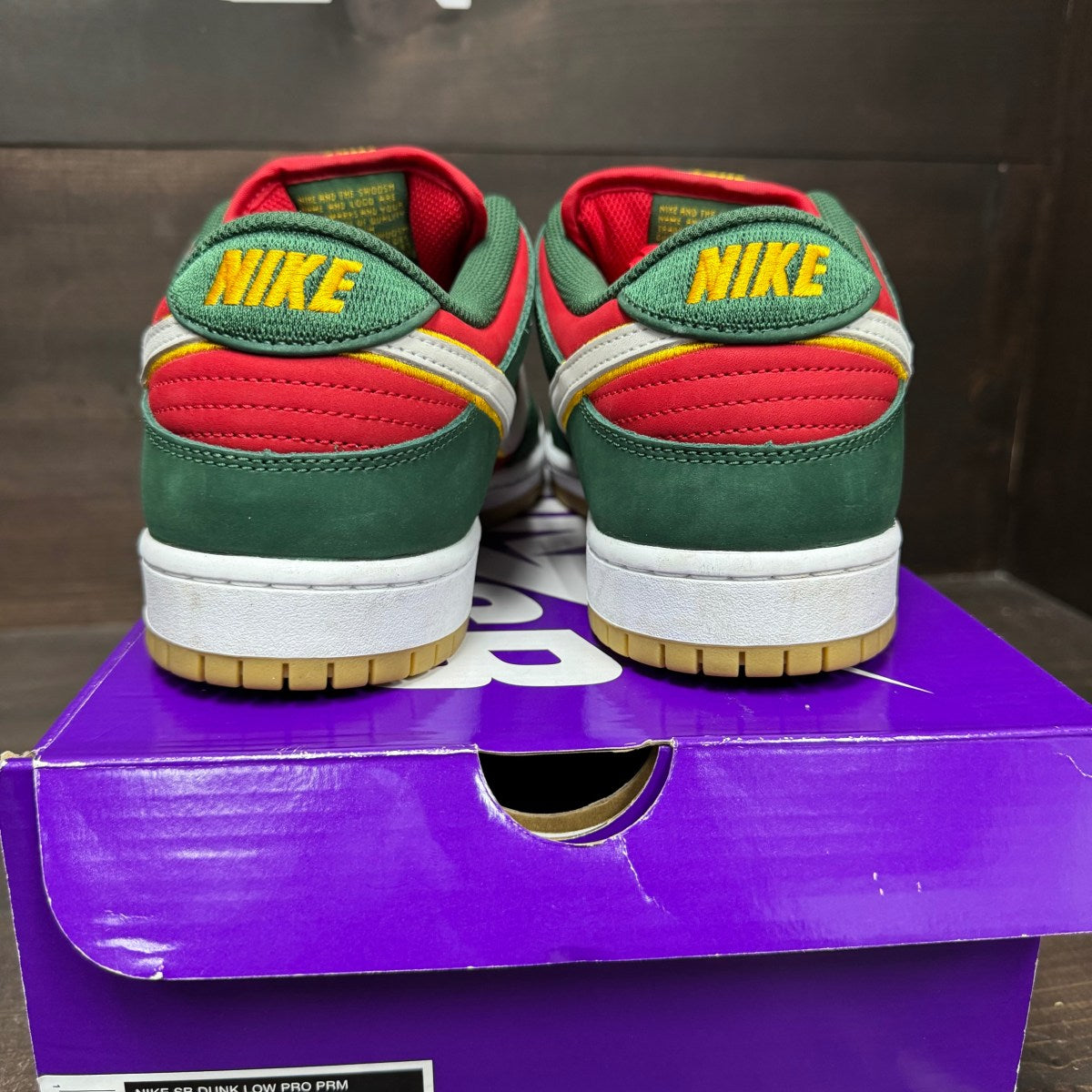 Nike SB Dunk Low Pro PRM Seattle Supersonics - Image 5